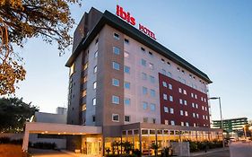 Ibis Canoas Shopping